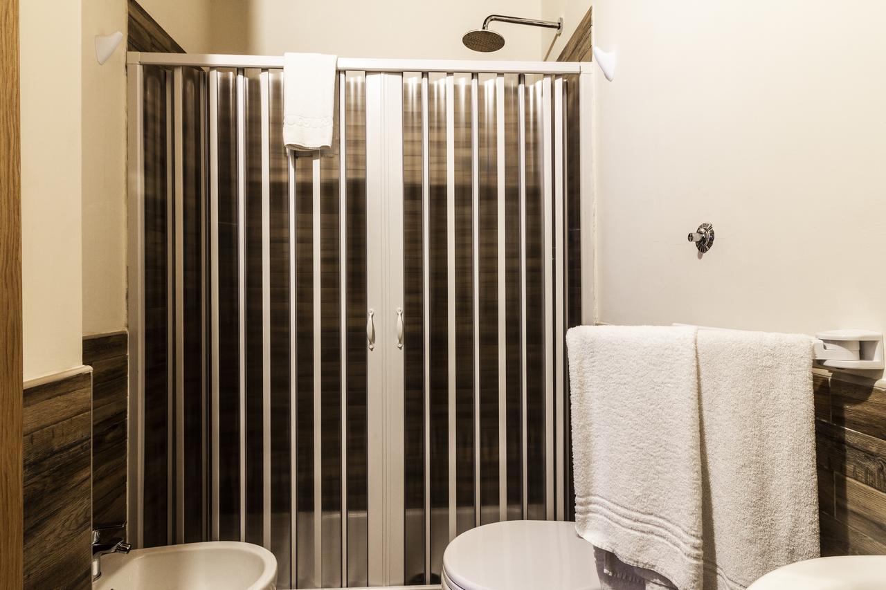 Bed and Breakfast Flori'S Viareggio Exterior foto