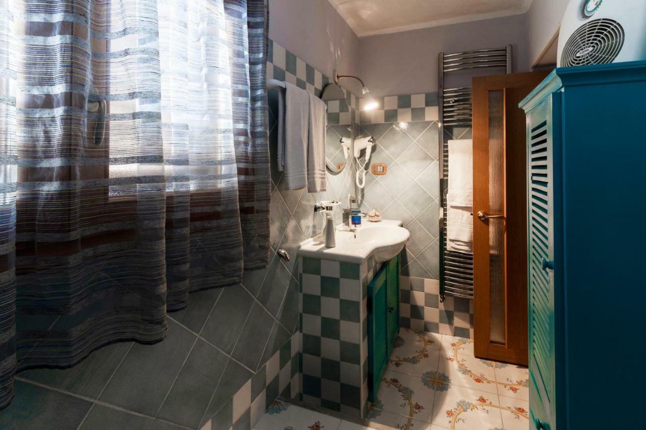 Bed and Breakfast Flori'S Viareggio Exterior foto